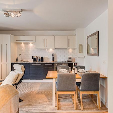 Apartment Cosmiques - Alpes Travel - Central Chamonix - Sleeps 4 Zewnętrze zdjęcie