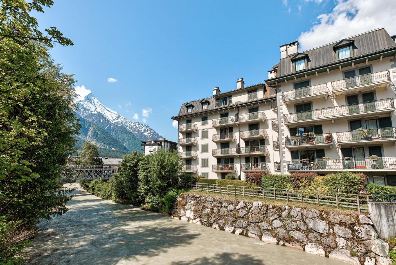 Apartment Cosmiques - Alpes Travel - Central Chamonix - Sleeps 4 Zewnętrze zdjęcie