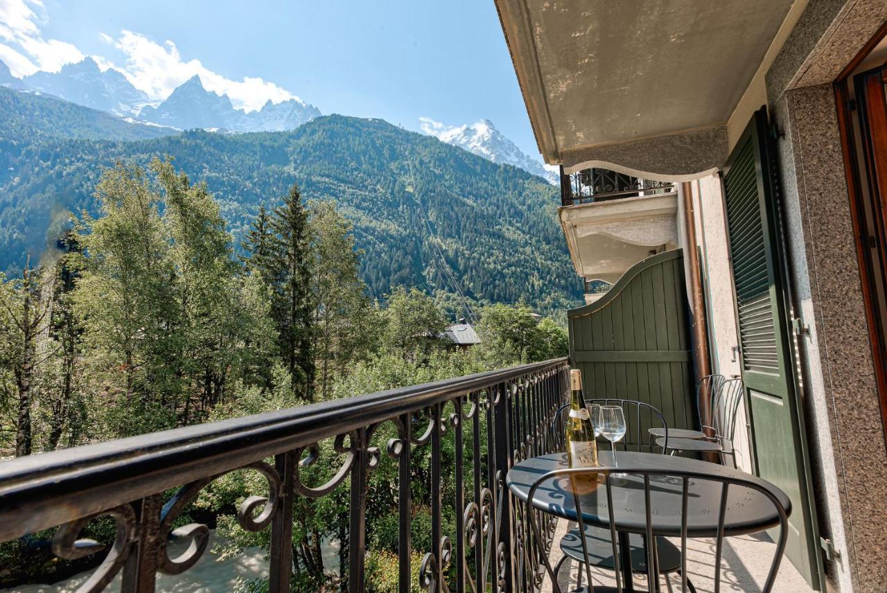 Apartment Cosmiques - Alpes Travel - Central Chamonix - Sleeps 4 Zewnętrze zdjęcie